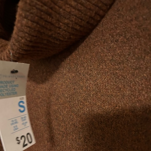 Brown Turtleneck - Picture 4 of 4
